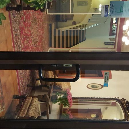 Hostal Residencia Catalina Palamos Ngoại thất bức ảnh