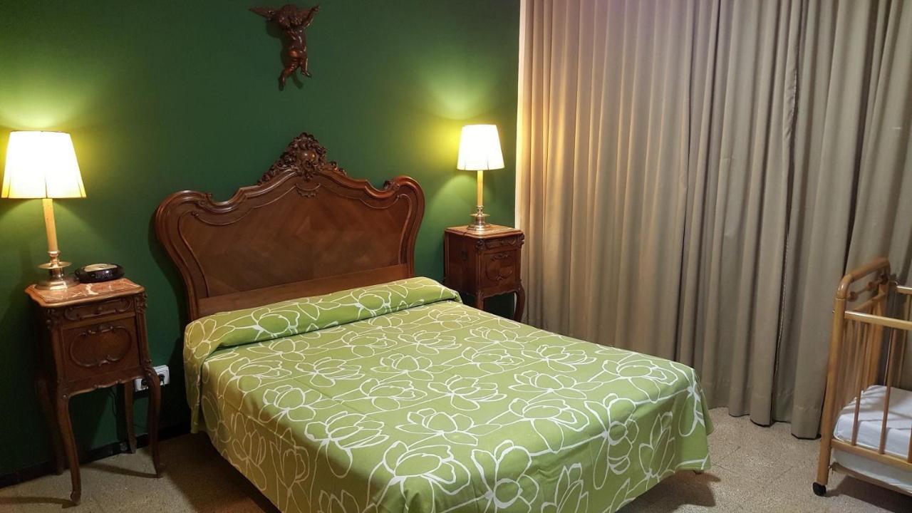 Hostal Residencia Catalina Palamos Ngoại thất bức ảnh
